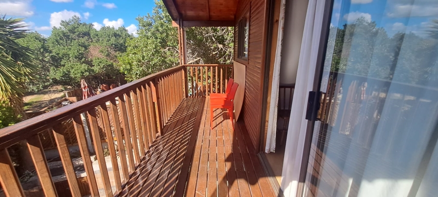 2 Bedroom Property for Sale in Meerenbosch Western Cape